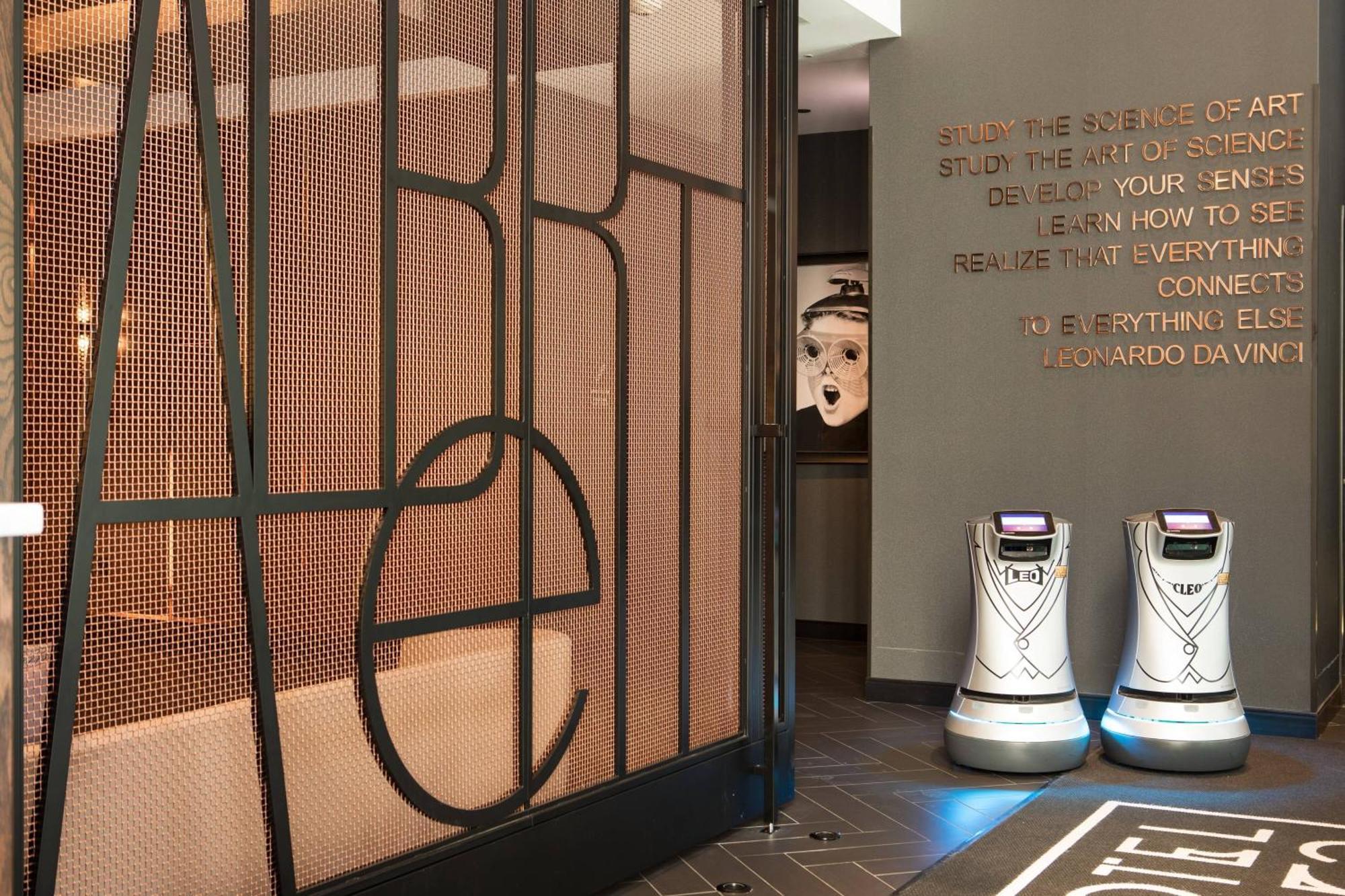 Hotel Emc2, Autograph Collection Chicago Bagian luar foto